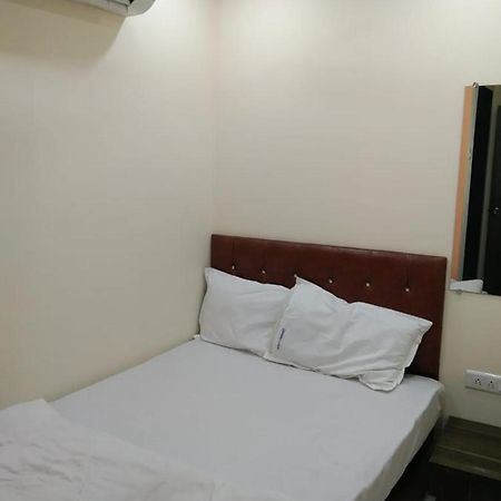 Sadguru Lodge 뭄바이 외부 사진